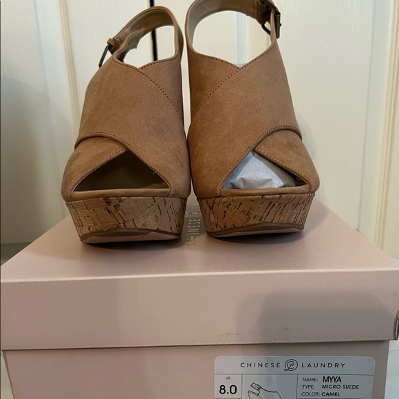 Nude Chinese Laundry Wedges- Size 8 - Picture 2 of 4